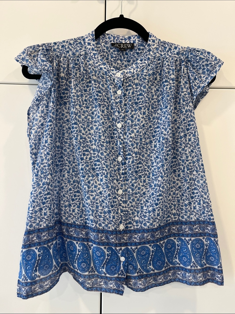 J. Crew Blue/White Floral & Paisley Pattern 100% Cotton Flutter Sleeve Top
